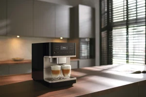 Miele Macchine Per Il Caffè | CM 6360 MilkPerfection Nero ossidiana CM