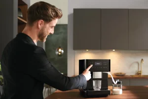 Miele Macchine Per Il Caffè | CM 6160 MilkPerfection Nero ossidiana