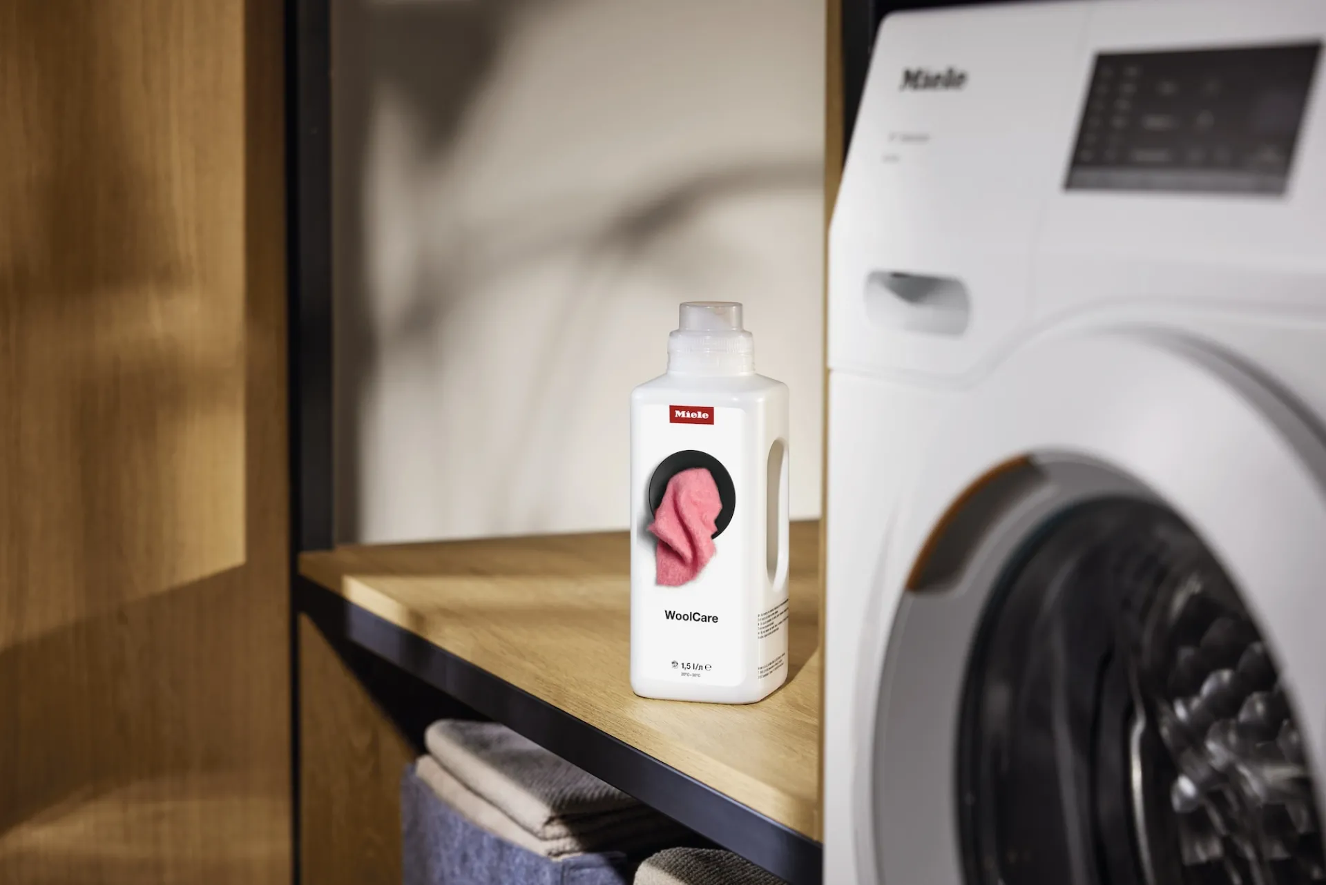 detersivo_capi_delicati_w_4.webp Miele Detersivi Liquidi E In Polvere | Detersivo capi delicati WoolCare, 1,5 l