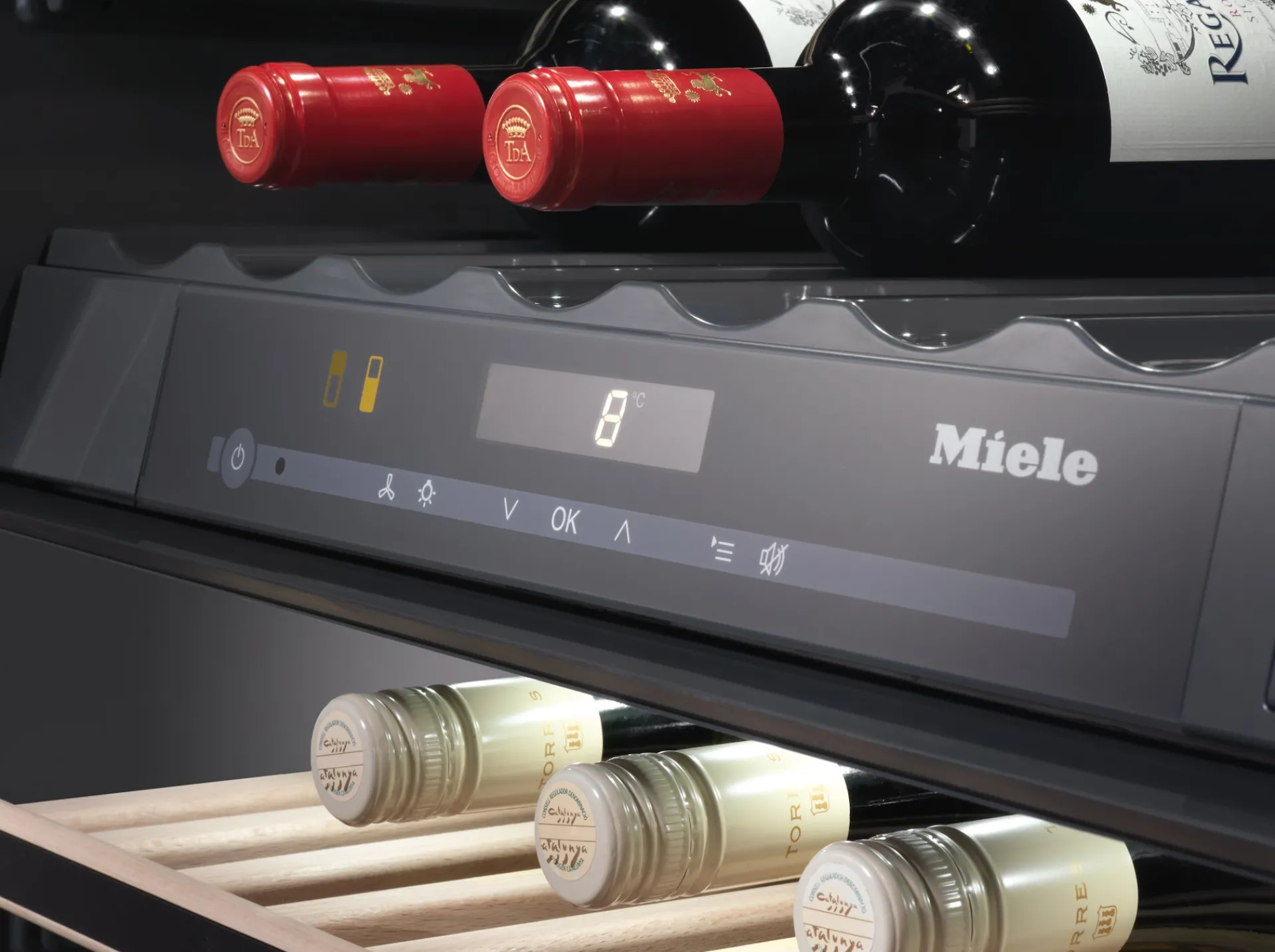 kwt__ug_sport_vetro_4.webp Miele Enoteche | KWT 6322 UG-1 Sport. vetro