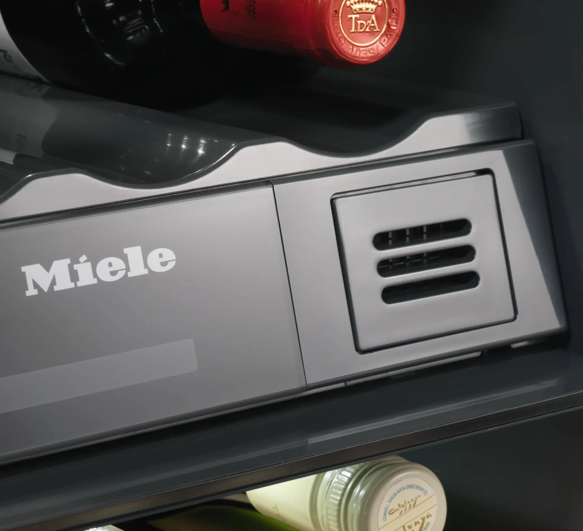 kwt__ug_sportello_in_vetr_3.webp Miele Enoteche | KWT 6321 UG Sportello in vetro/maniglia