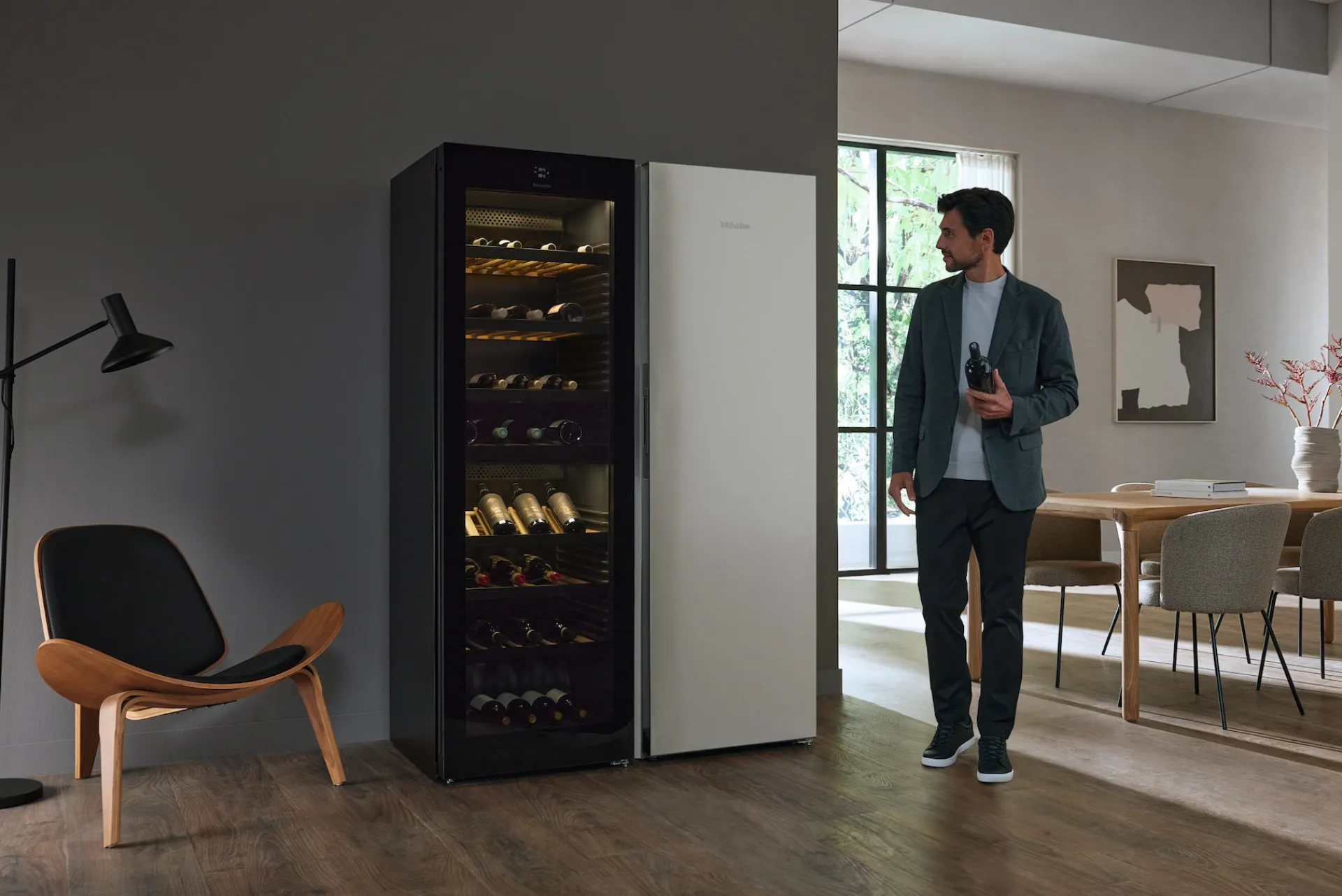 kwts__f__gala_ed_nero_oss_5.webp Miele Enoteche | KWTS 4785 F 125 Gala Ed Nero ossidiana vetro