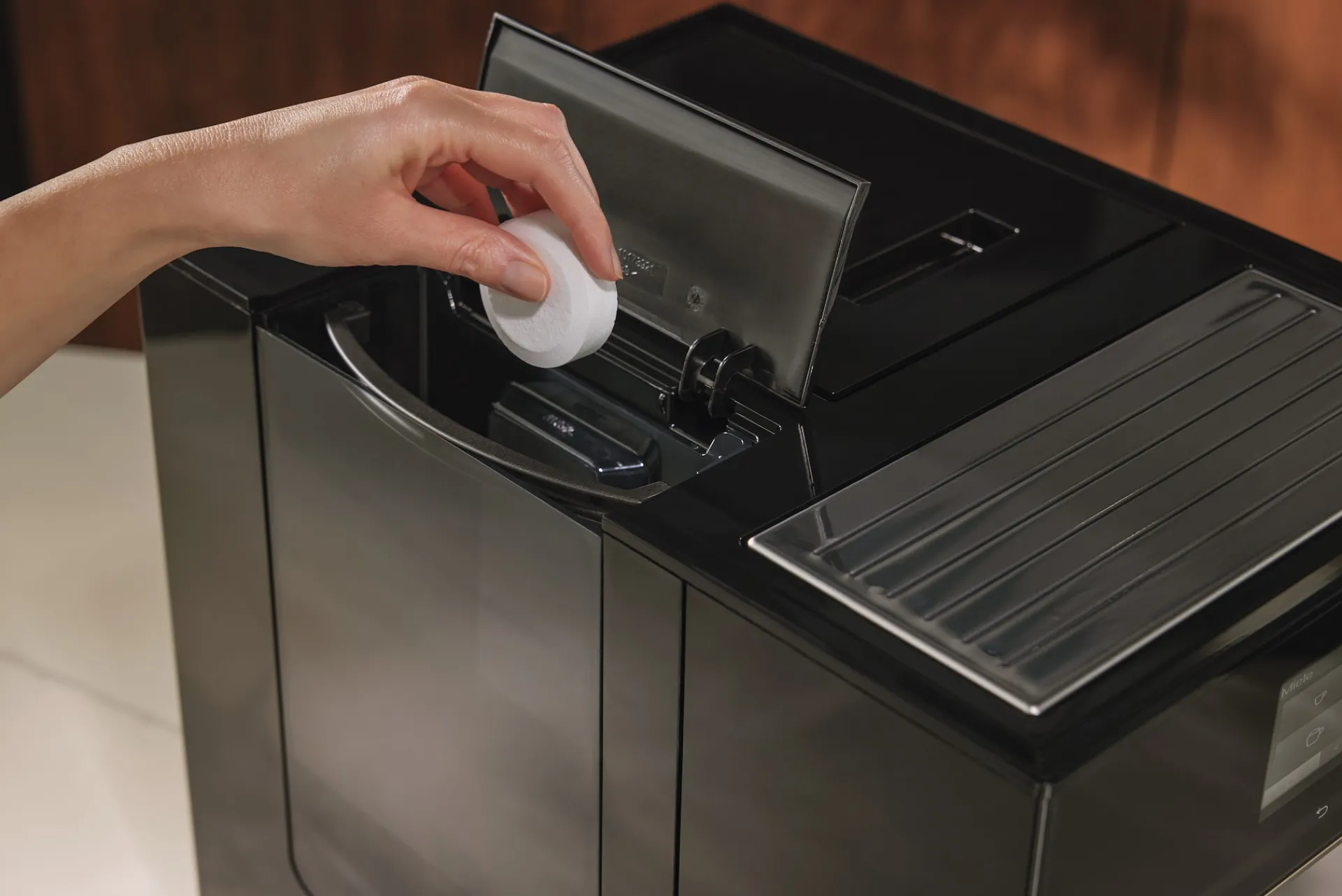 pastiglie_anticalcare__pe_2.webp Miele Manutenzione E Cura Dell’Elettrodomestico | Manutenzione E Cura Dell’Elettrodomestico | Pastiglie anticalcare, 6 pezzi