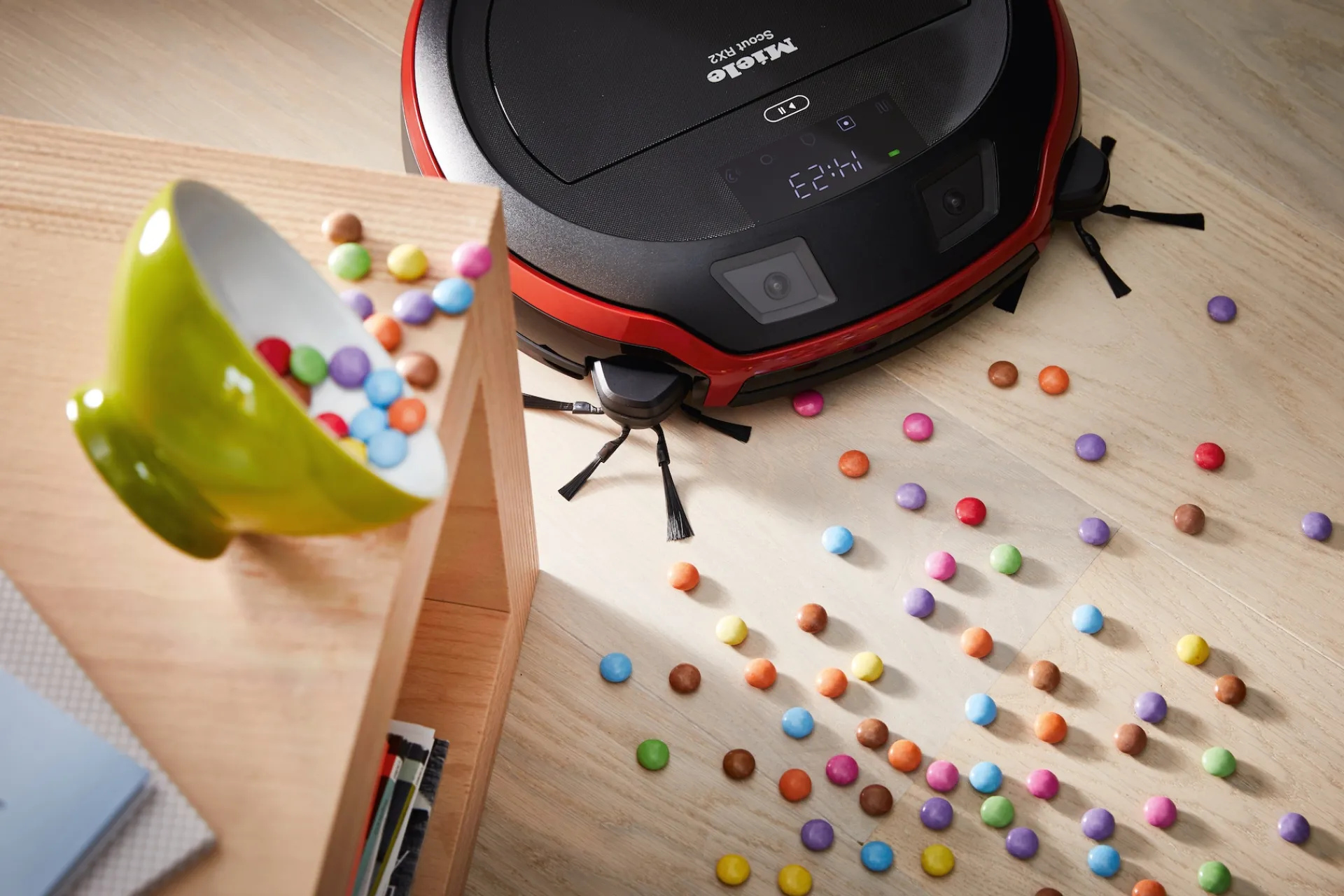 scout_rx__slql__rosso_man_7.webp Miele Aspirapolvere Robot | Scout RX2 - SLQL0 00 Rosso mango