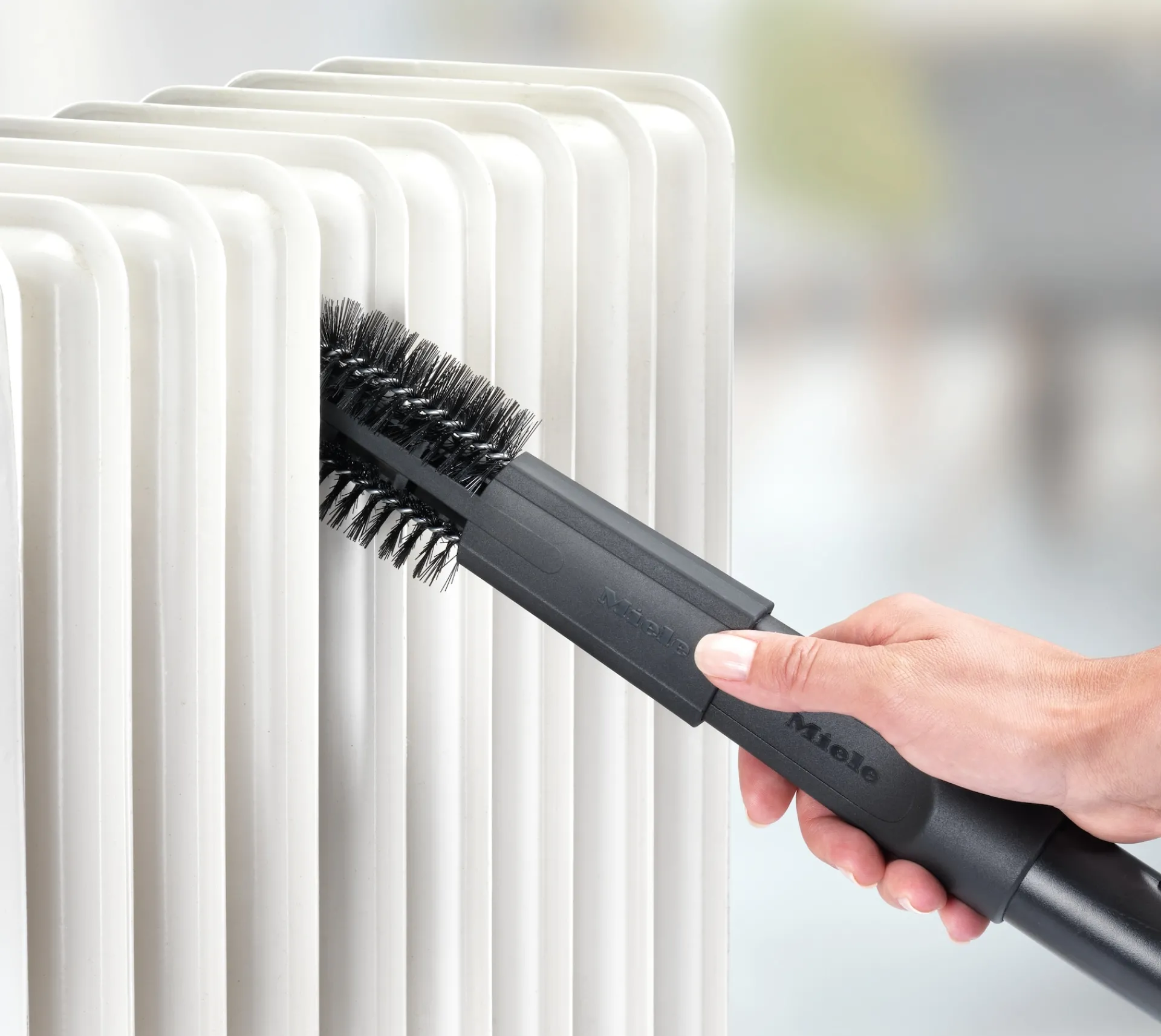 spazzola_per_termosifoni_1.webp Miele Accessori Speciali E Kit | Spazzola per termosifoni