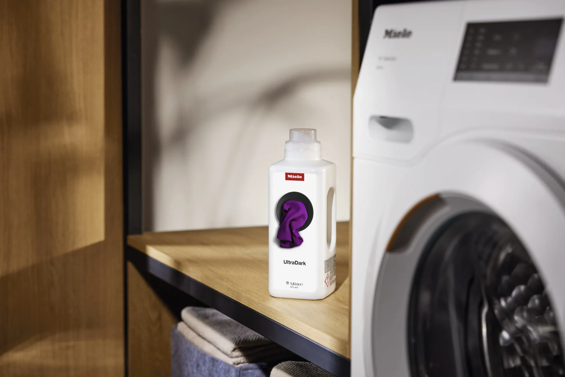 ultradark_l_3.webp Miele Detersivi Liquidi E In Polvere | UltraDark 1,5 l