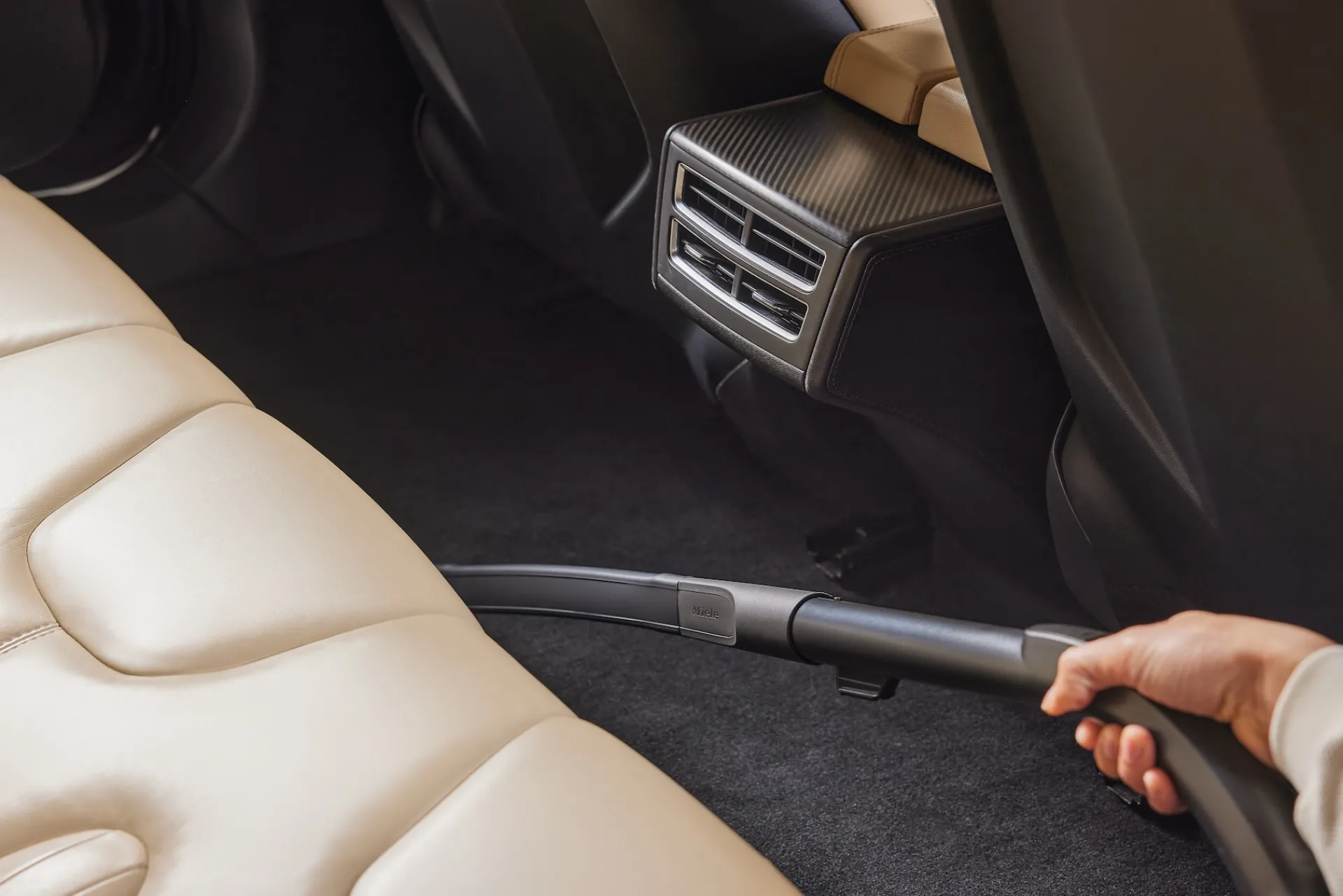 valigetta_accessori_carca_3.webp Miele Accessori Speciali E Kit | Valigetta accessori CarCare
